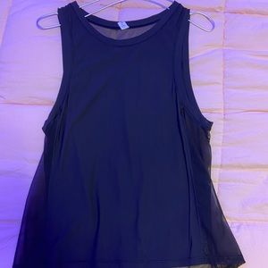 black lululemon workout tank